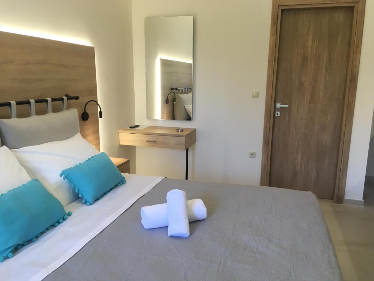 Το Πετρινο / The Petrino Apartments Stoúpa Exterior foto